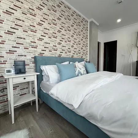 Apartament Cloud 9 *